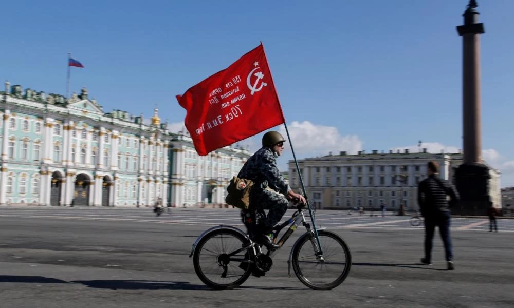 Διάγγελμα Πούτιν για V-Day: Η Ρωσία είναι ανίκητη όταν είναι ενωμένη